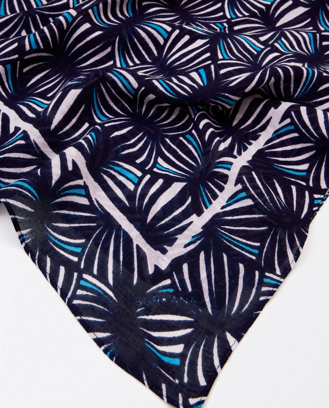 Printed sarong scarf