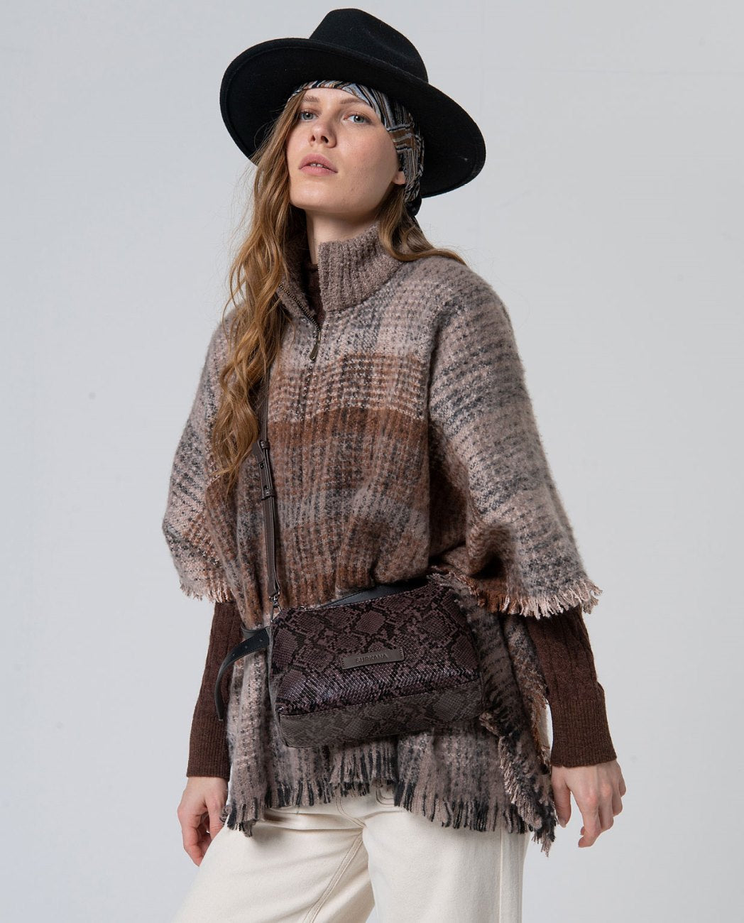 Plaid poncho Grey