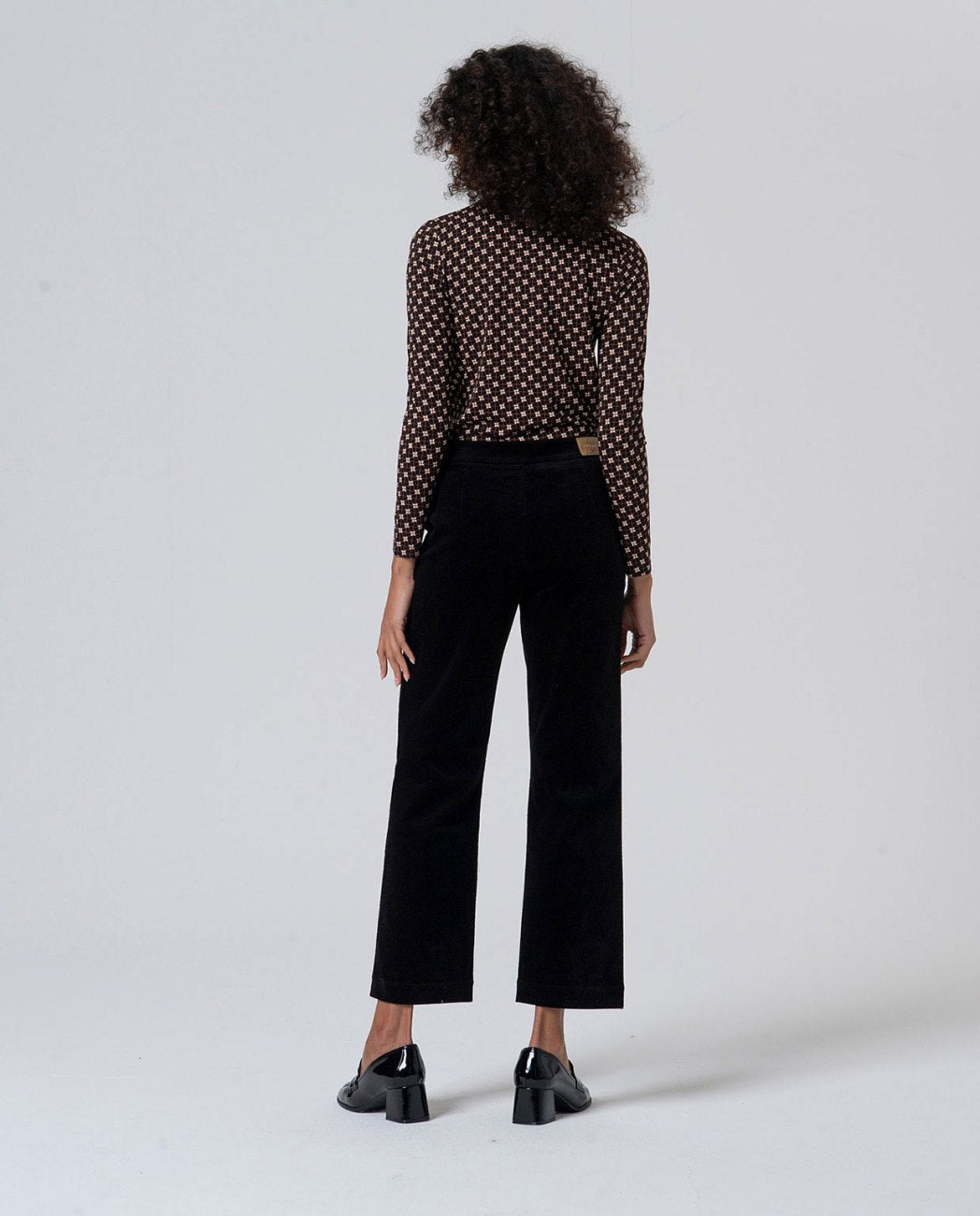 Medium rise corduroy straight pants black