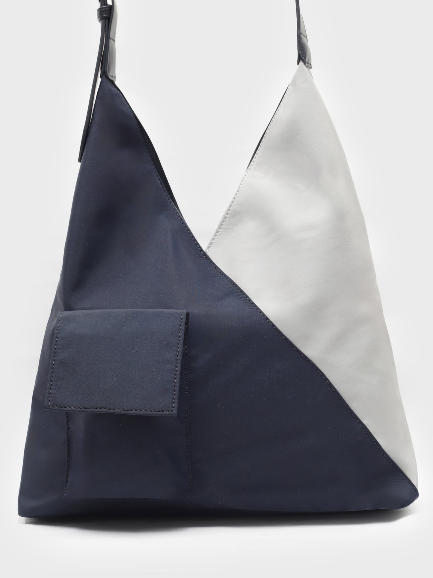 Two tone nylon bag navy
