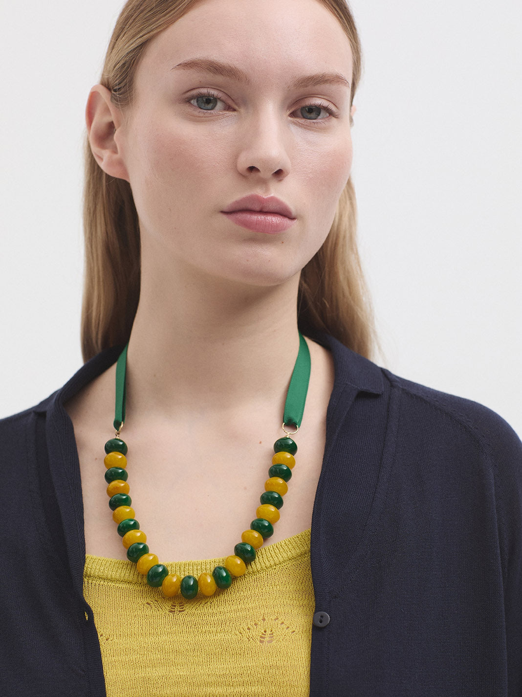 Band necklace green