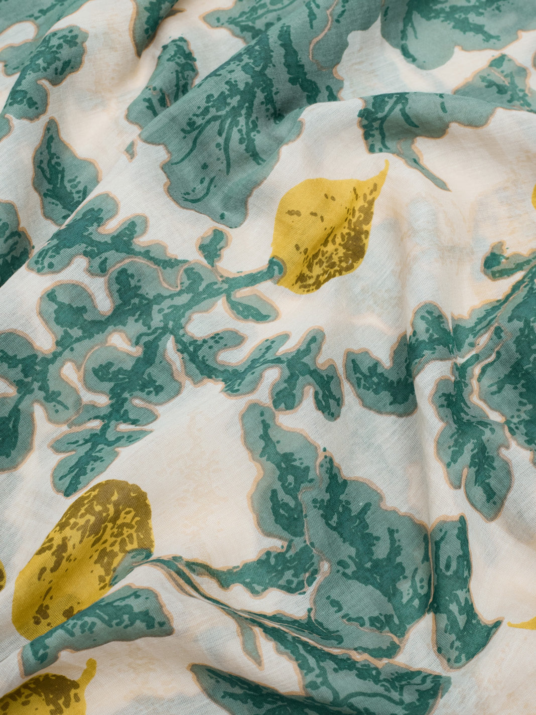 Beets silk scarf ecru