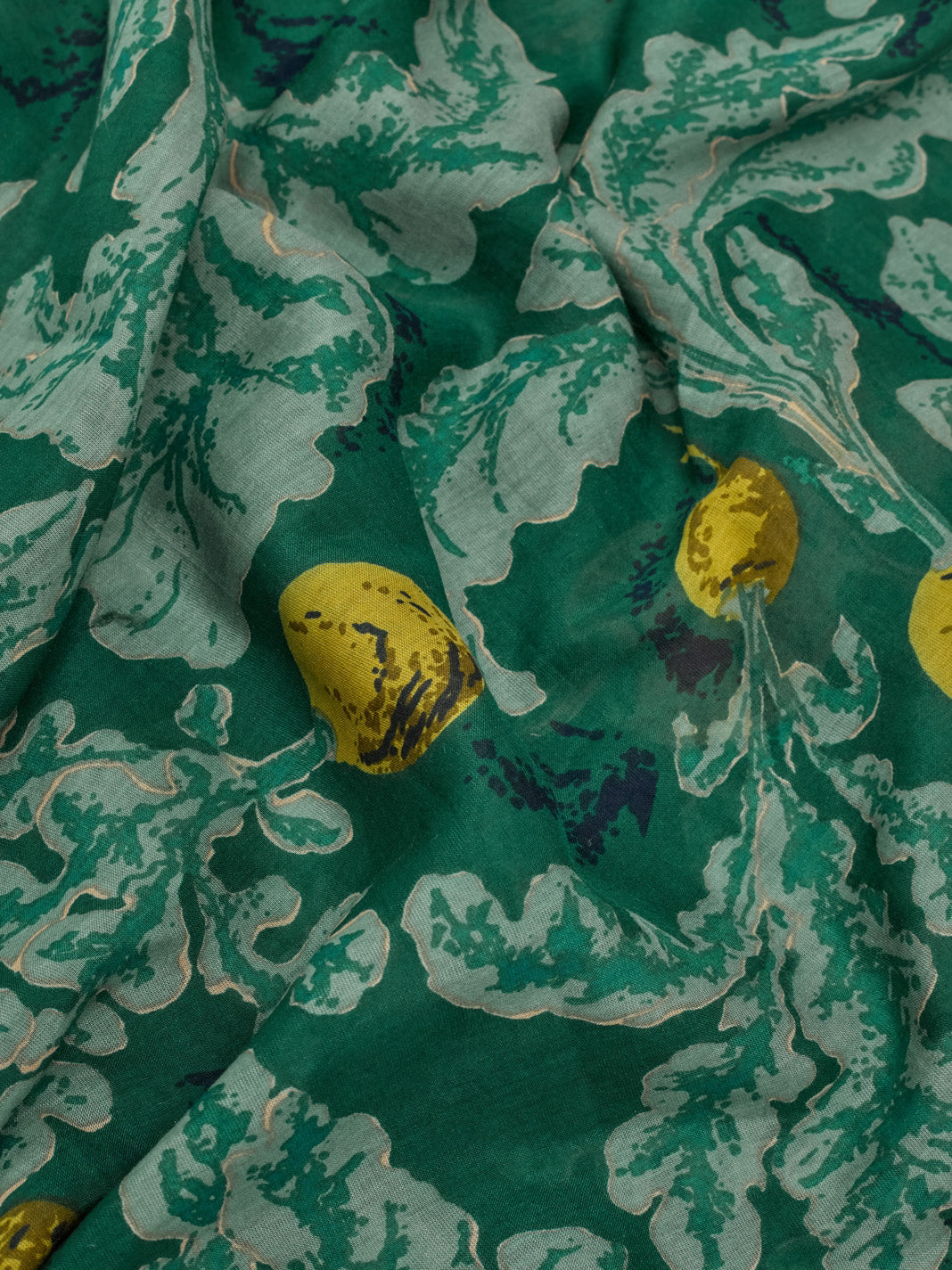 Beets silk scarf green