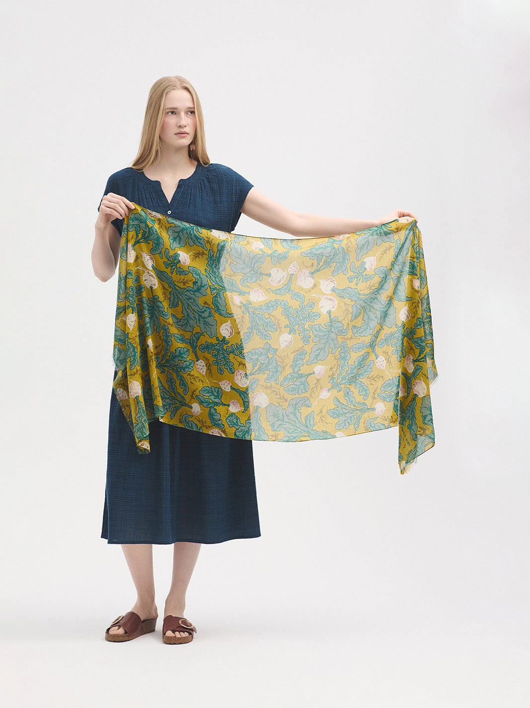 Beets silk scarf ochre