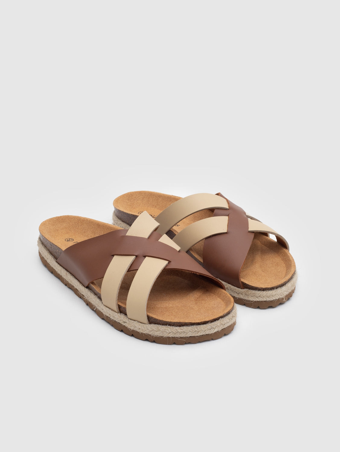 Two-tone organic sandals