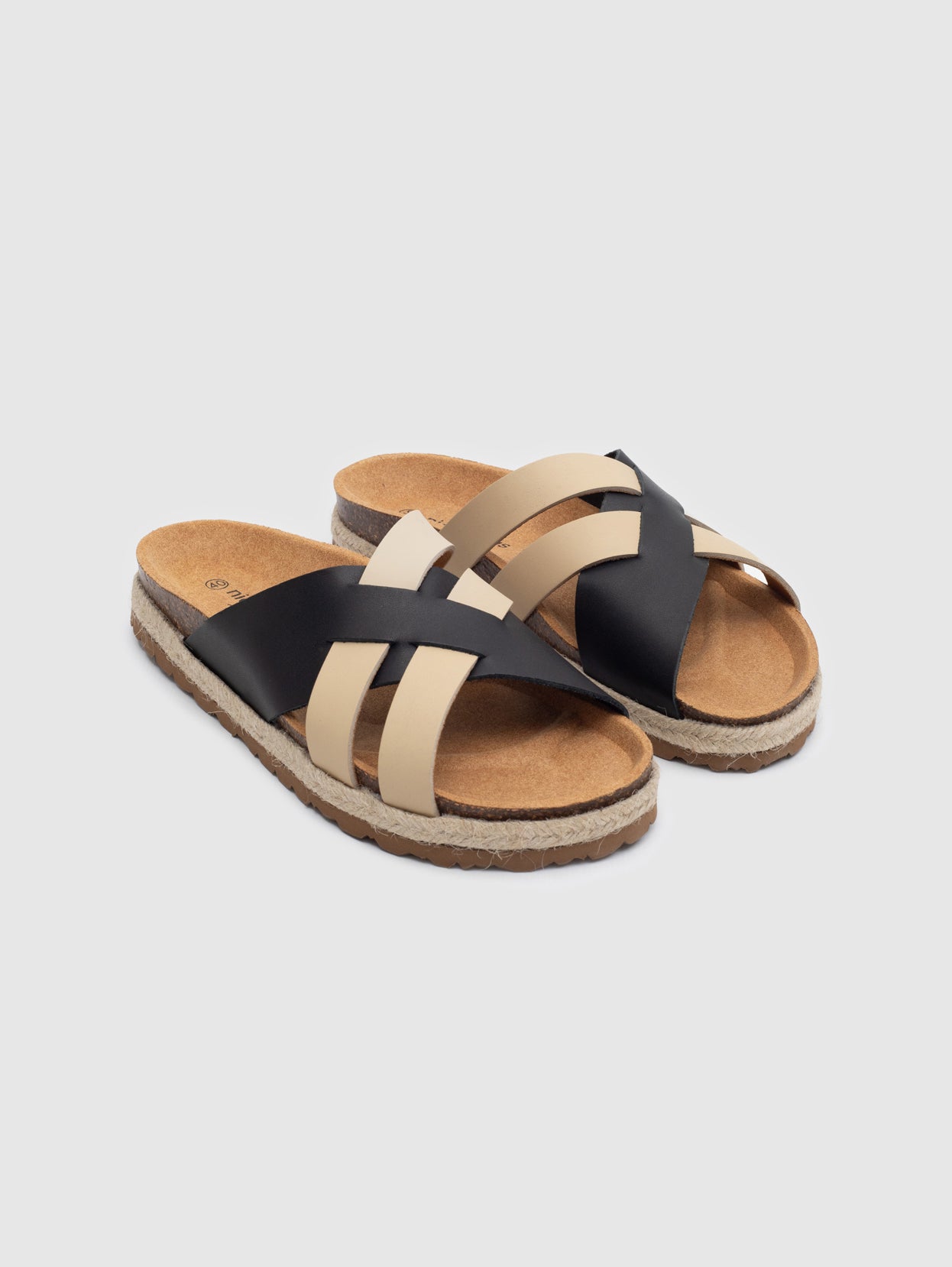 Two-tone organic sandals