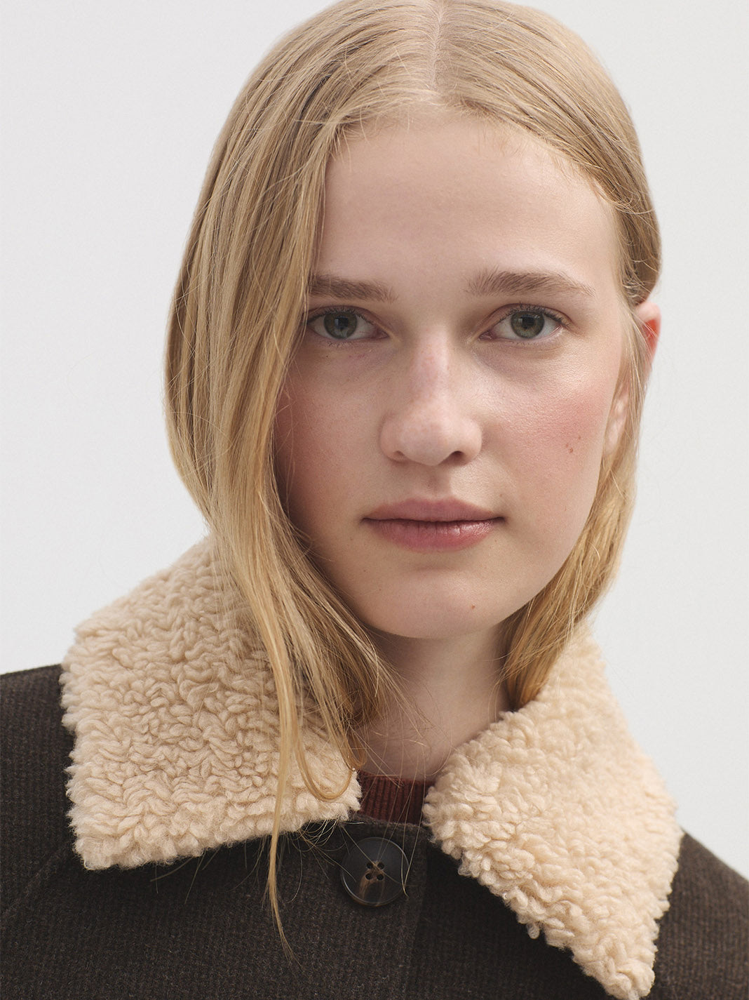 Sheepskin neck jacket