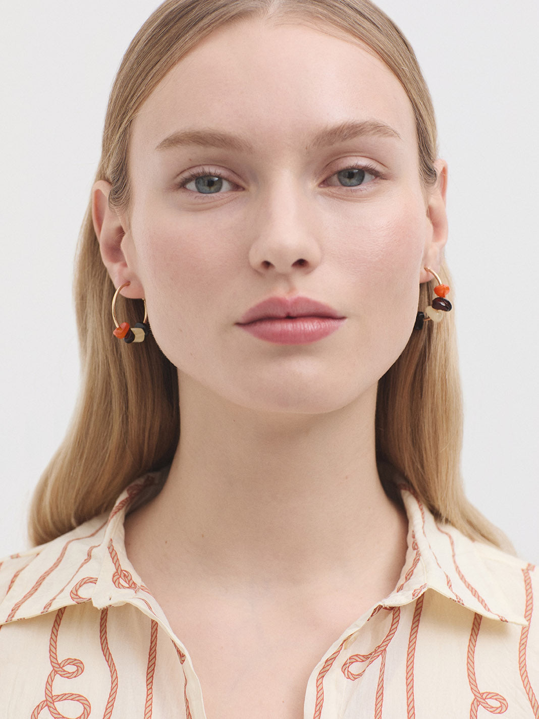 Hoop stone earrings orange