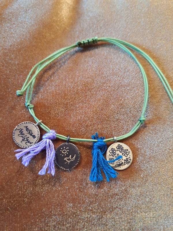 Bracelet with bronze elements red