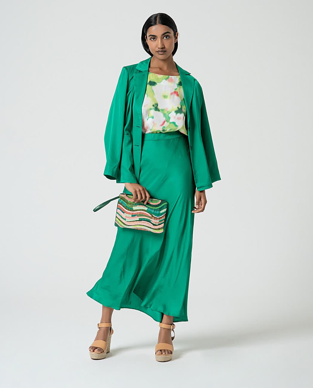 Handbag embroidered green