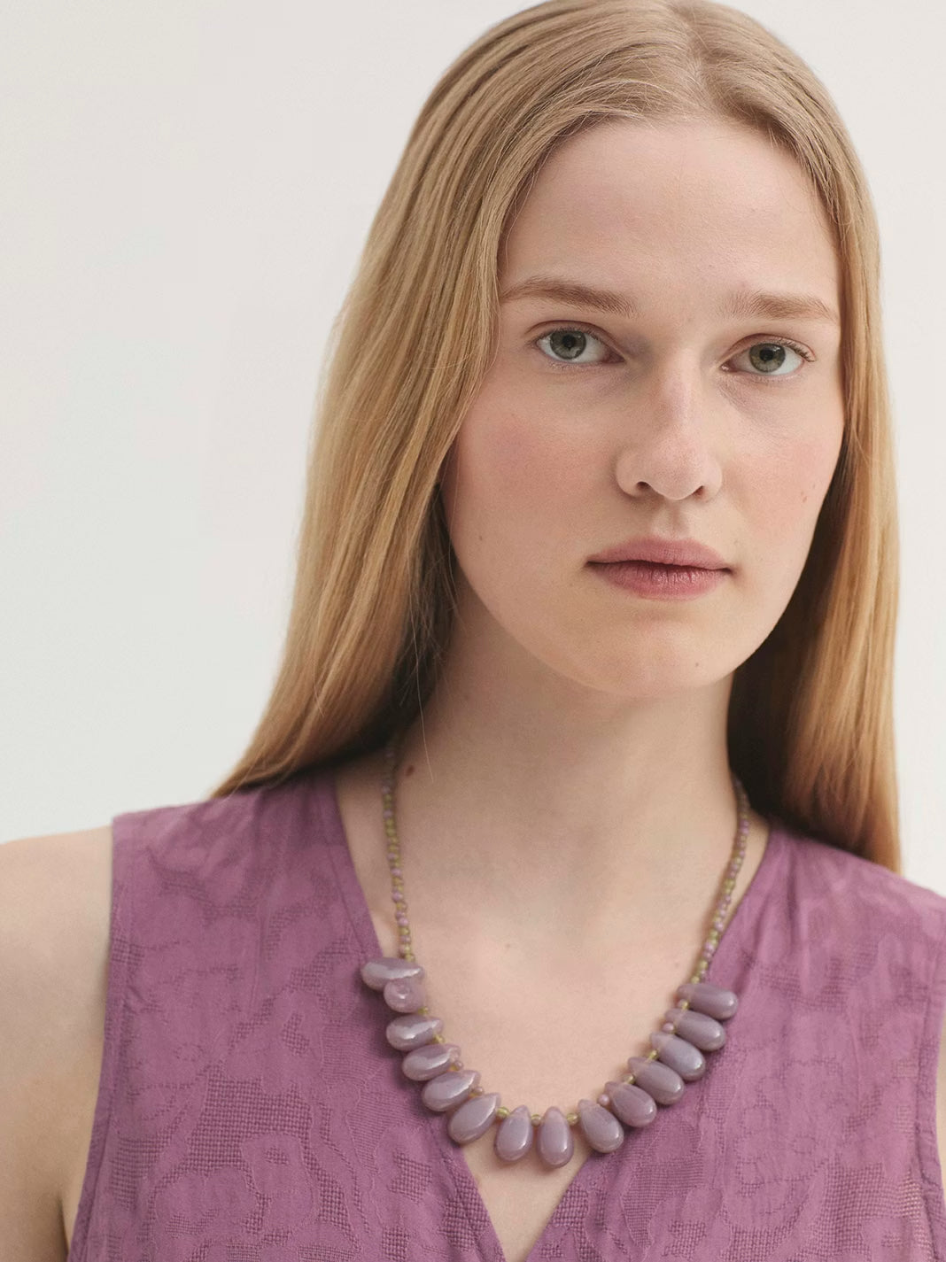 Teardrop beaded necklace Mauve