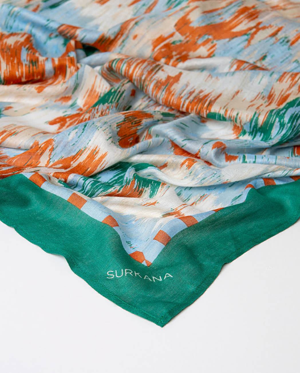 Scarf printed green waves