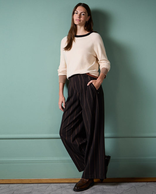 Knit sweater with contrasting details ecru