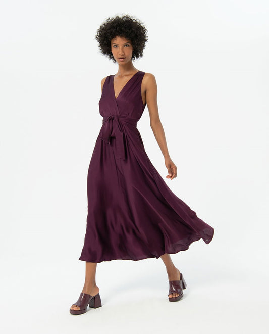 Smooth satin long and crossed satin dress