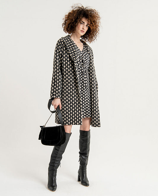 Oversize short coat