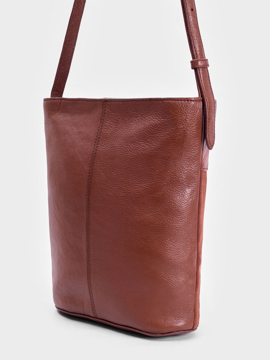 Leather bucket bag