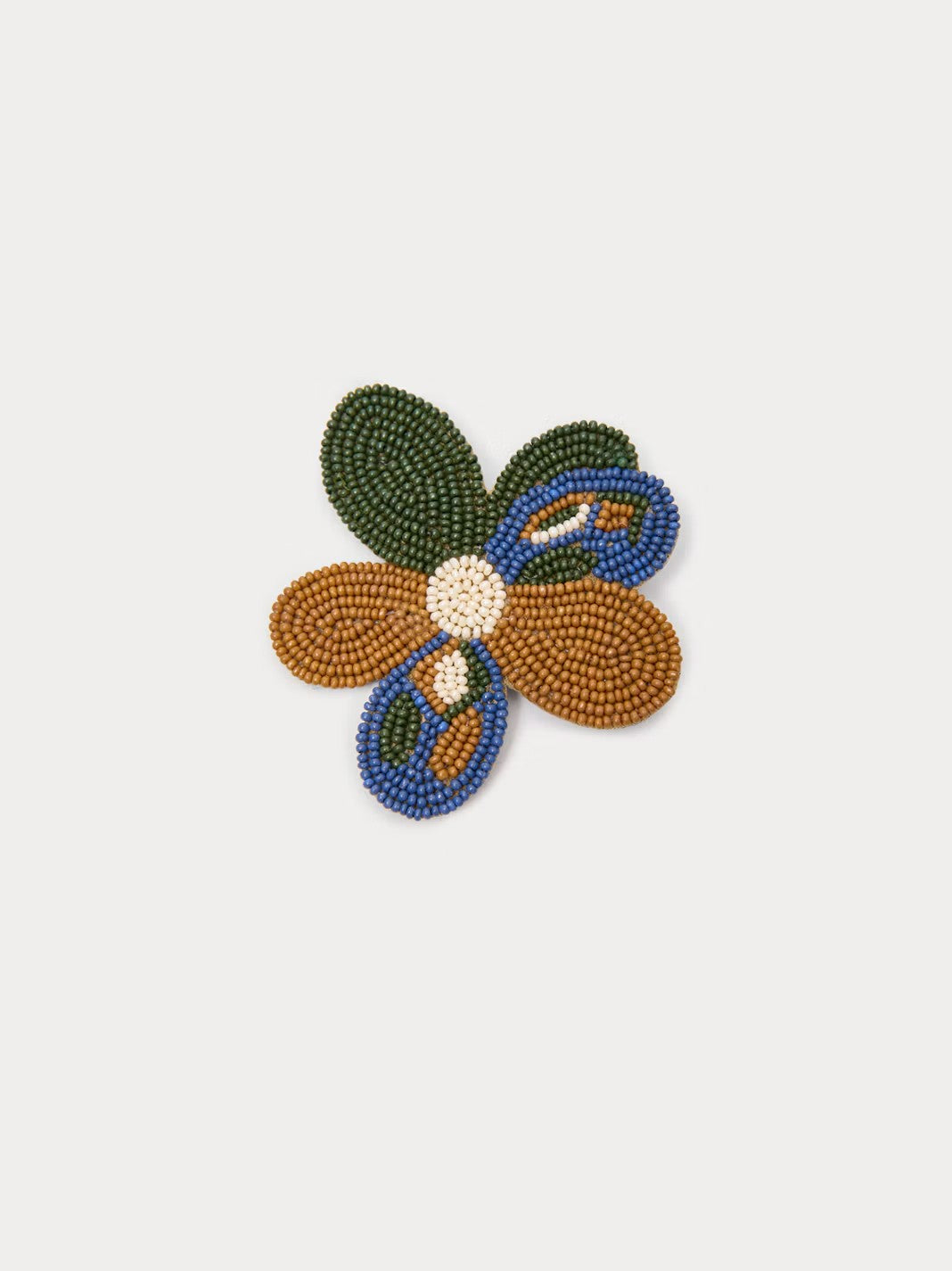 Flower brooch embroidered with glass beads in green, camel, ecru and blue colors and safety clasp.
Measurements: 7 cm high x 8 cm wide.