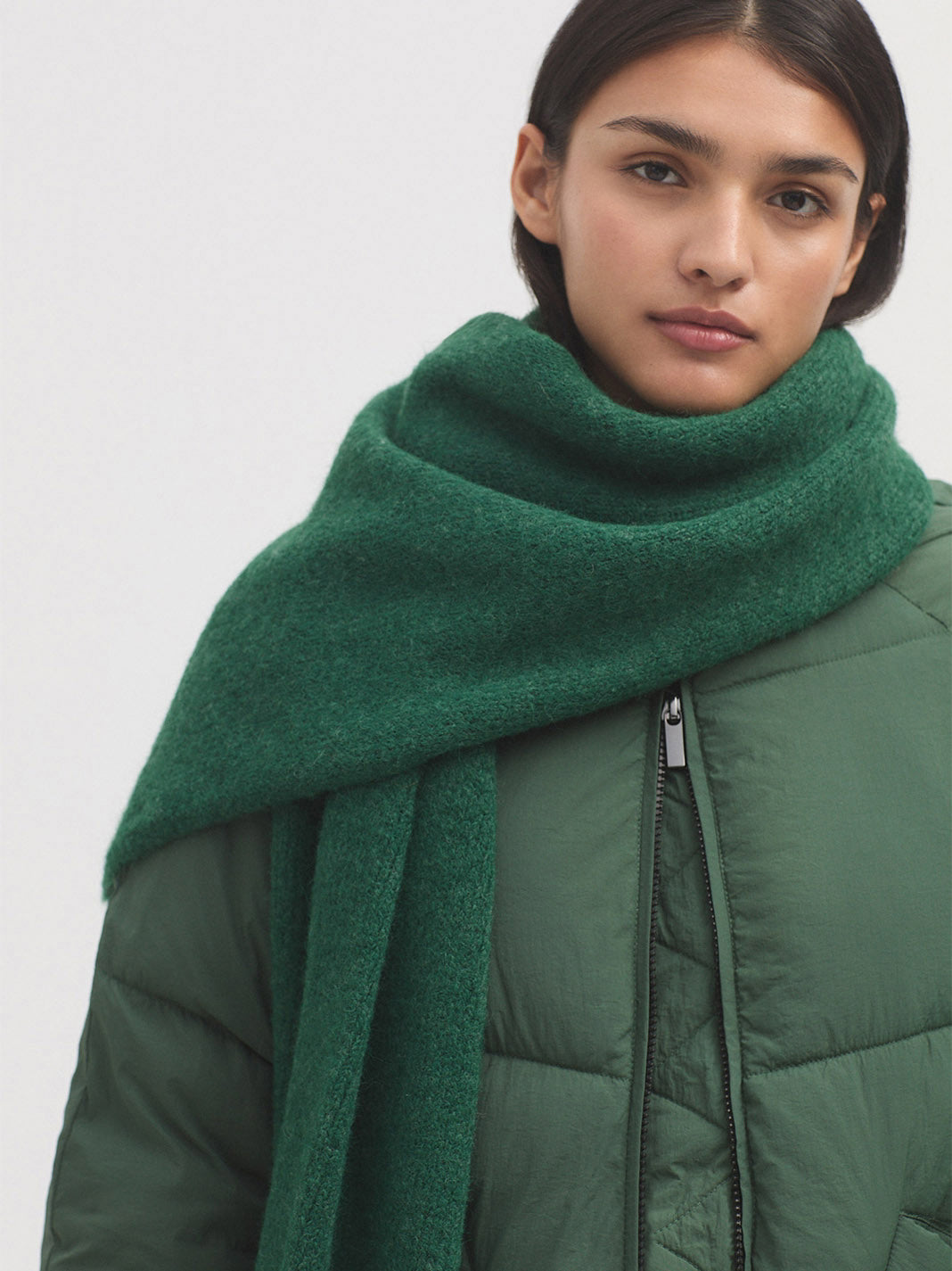 Plain dark green scarf