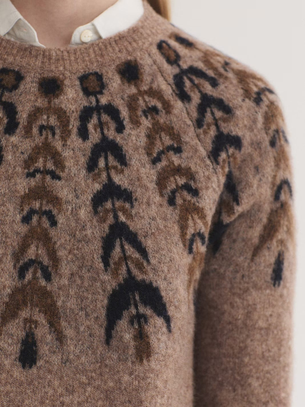 Fretwork jumper Beige