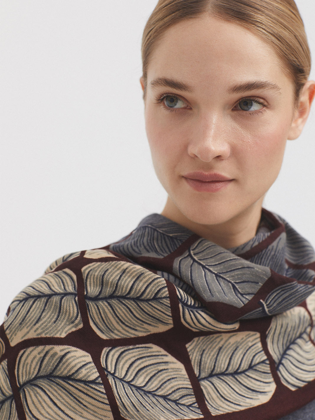 Square Leaves foulard