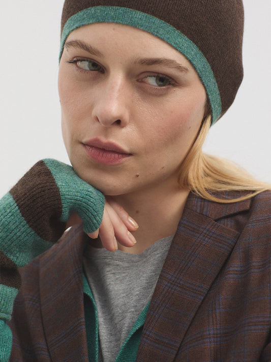 Striped fingerless mittens