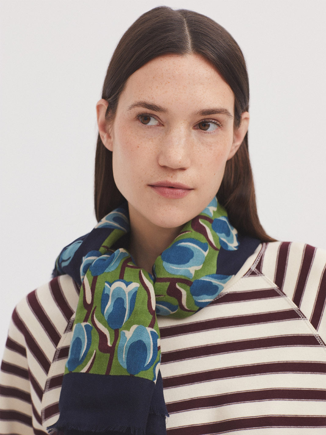 Tulips Garden scarf Navy