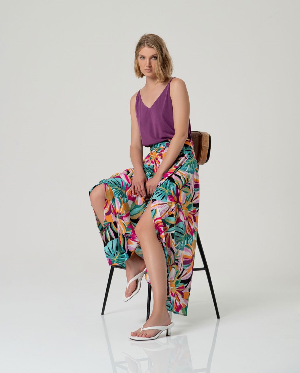 V-neck strap top Purple