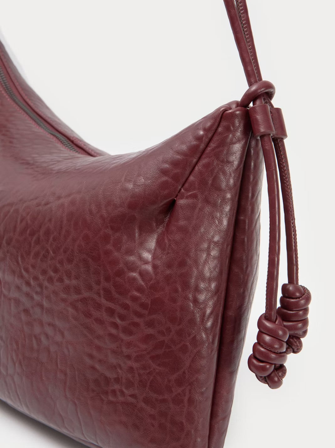 Debossed bag Bordeaux