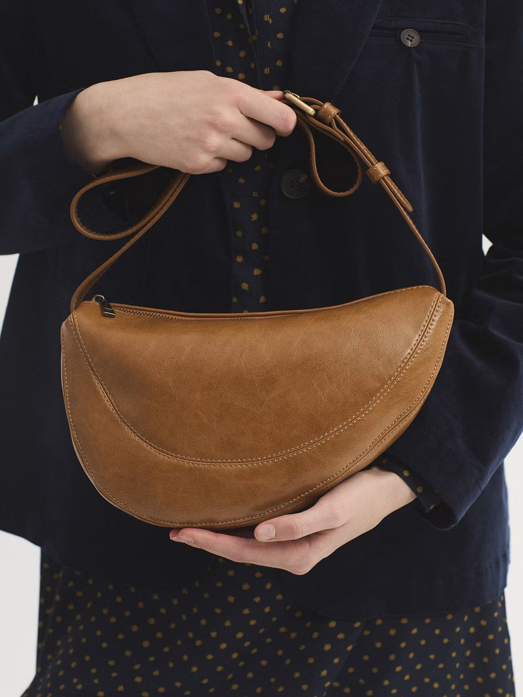 Irregular half moon bag Ochre