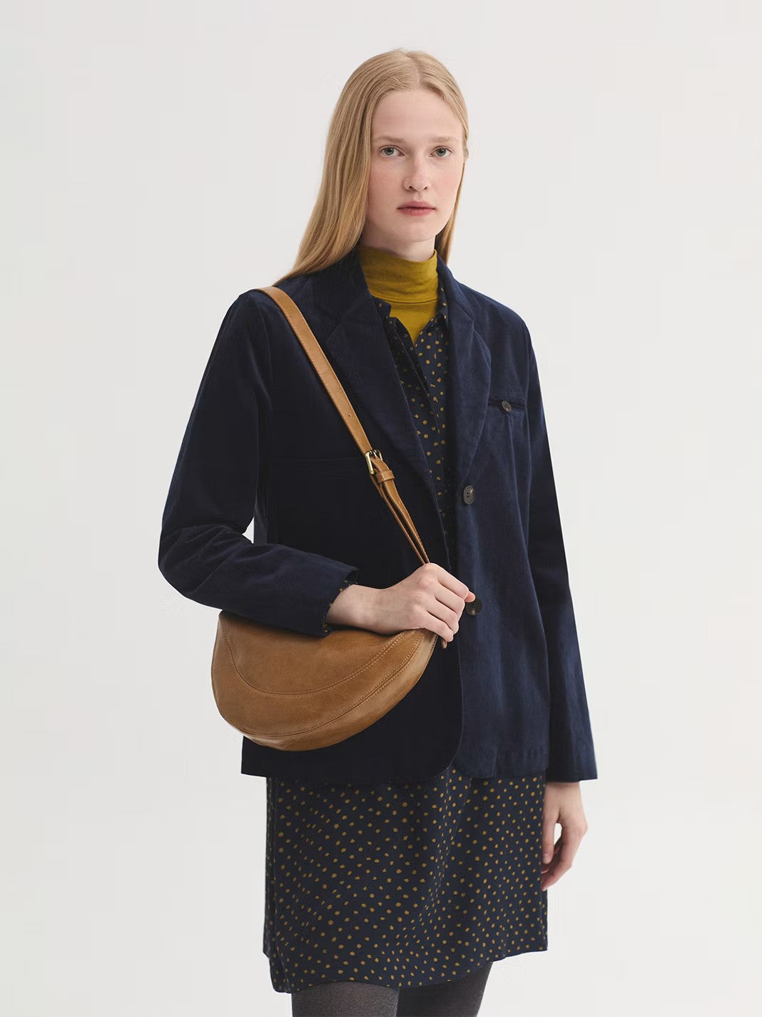 Irregular half moon bag Ochre