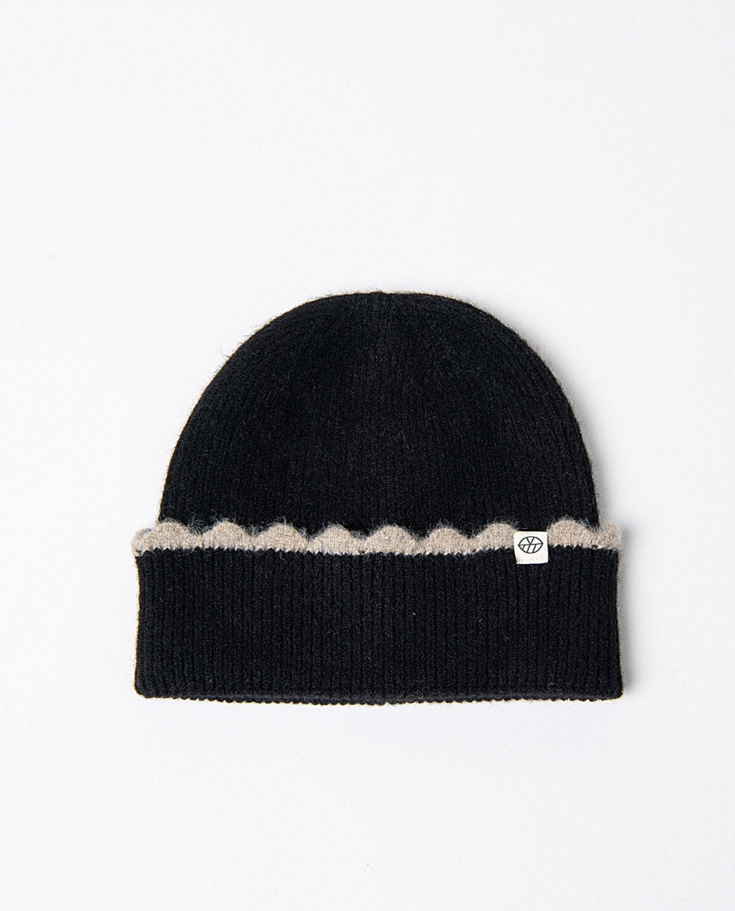 Black knitted beanie with ecru trim