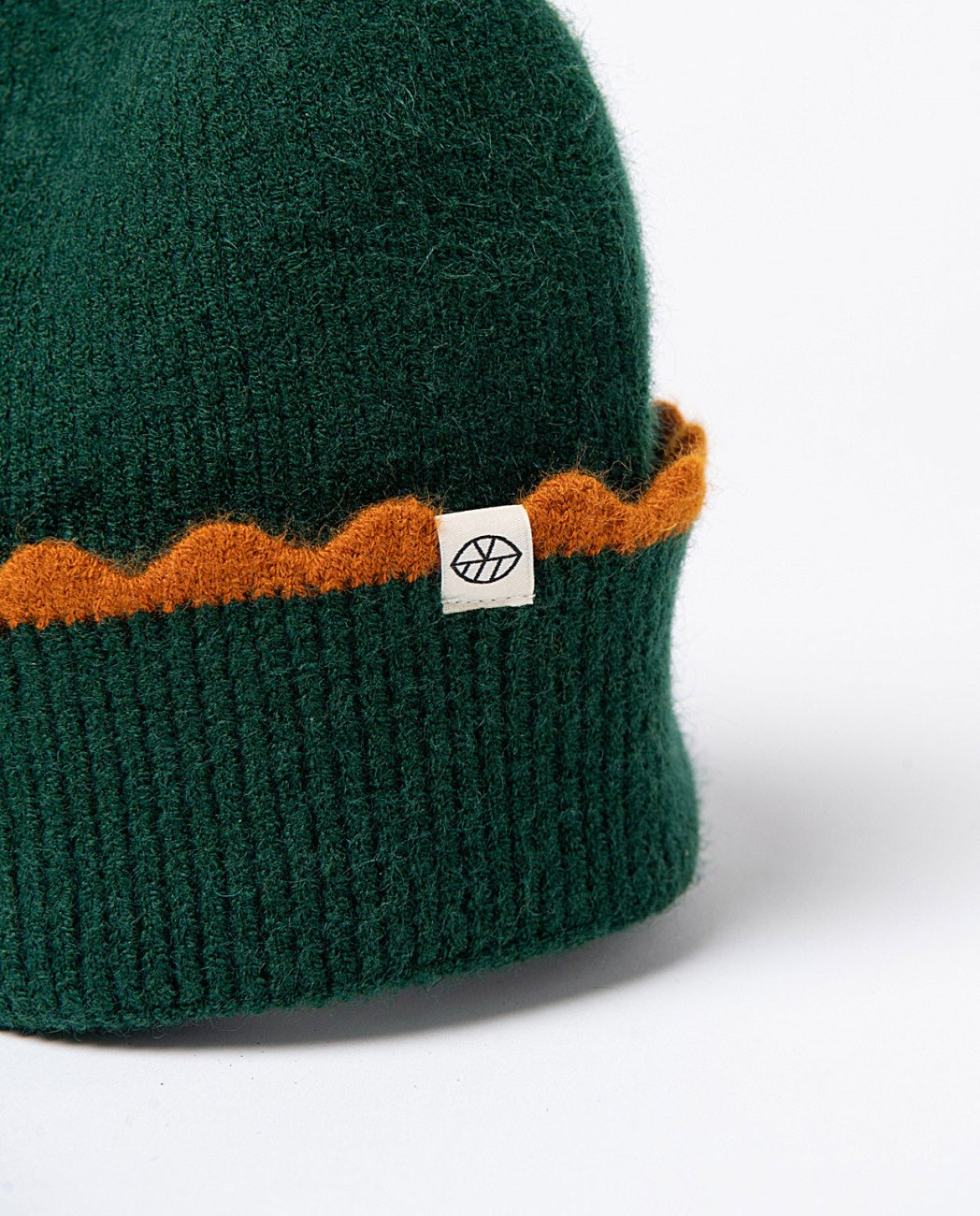 Knitted beanie with contrasting details Dark Green
