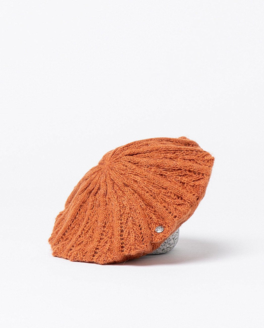 Knitted cinnamon beret