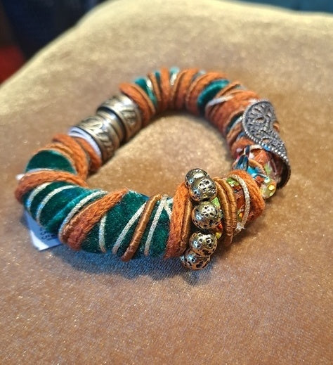 Bracelet fabric and bronze