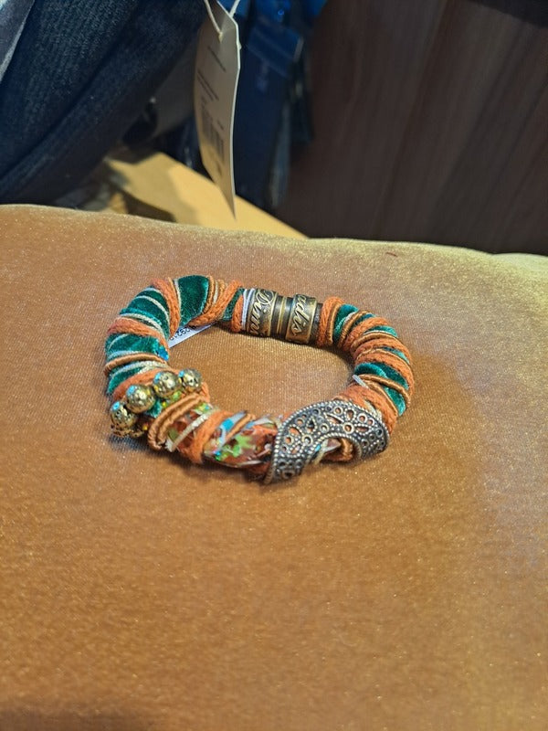 Bracelet fabric and bronze