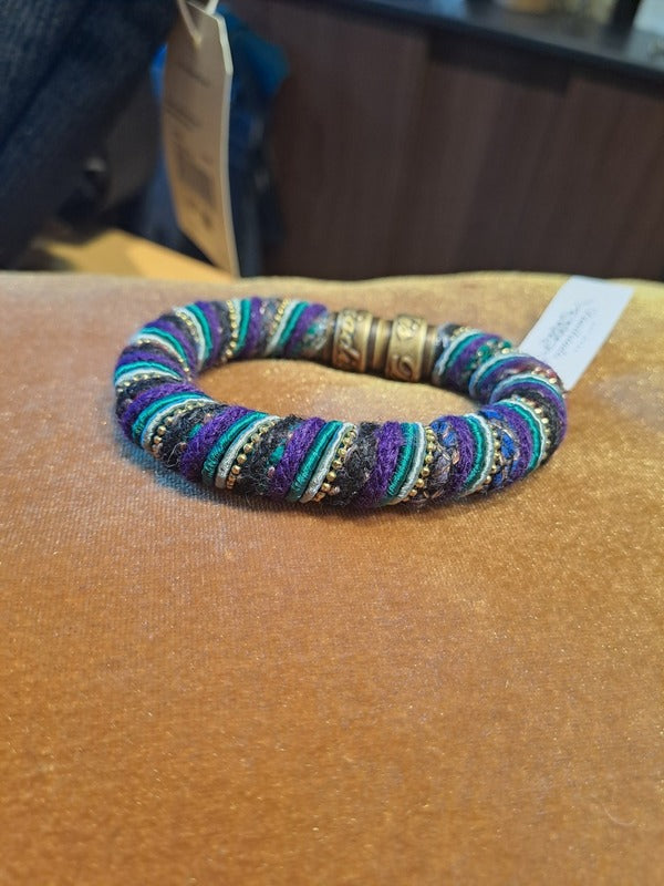 Bracelet velvet purple