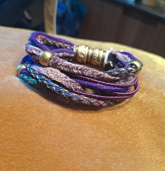 Bracelet fabric purple