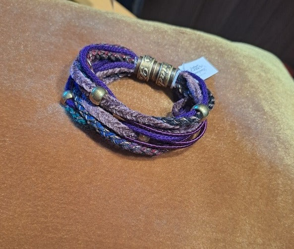 Bracelet fabric purple