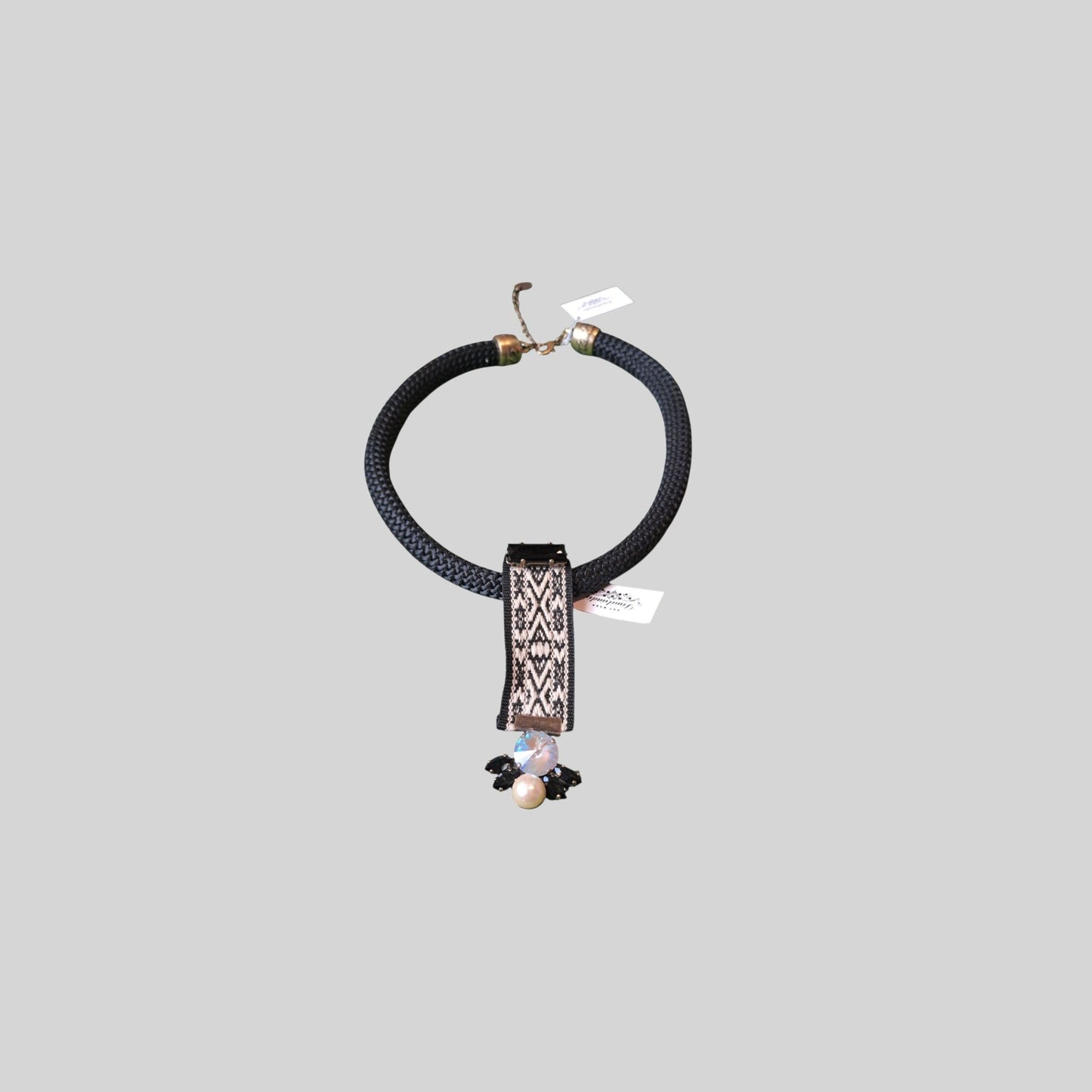 2 in 1 necklace - brooch Black