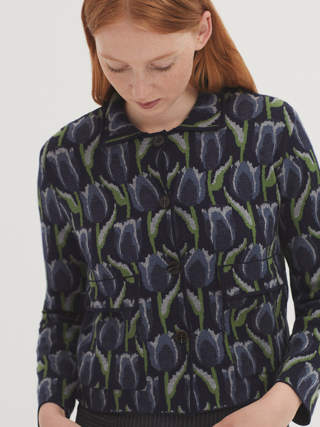 Knit jacquard jacket "tulips"