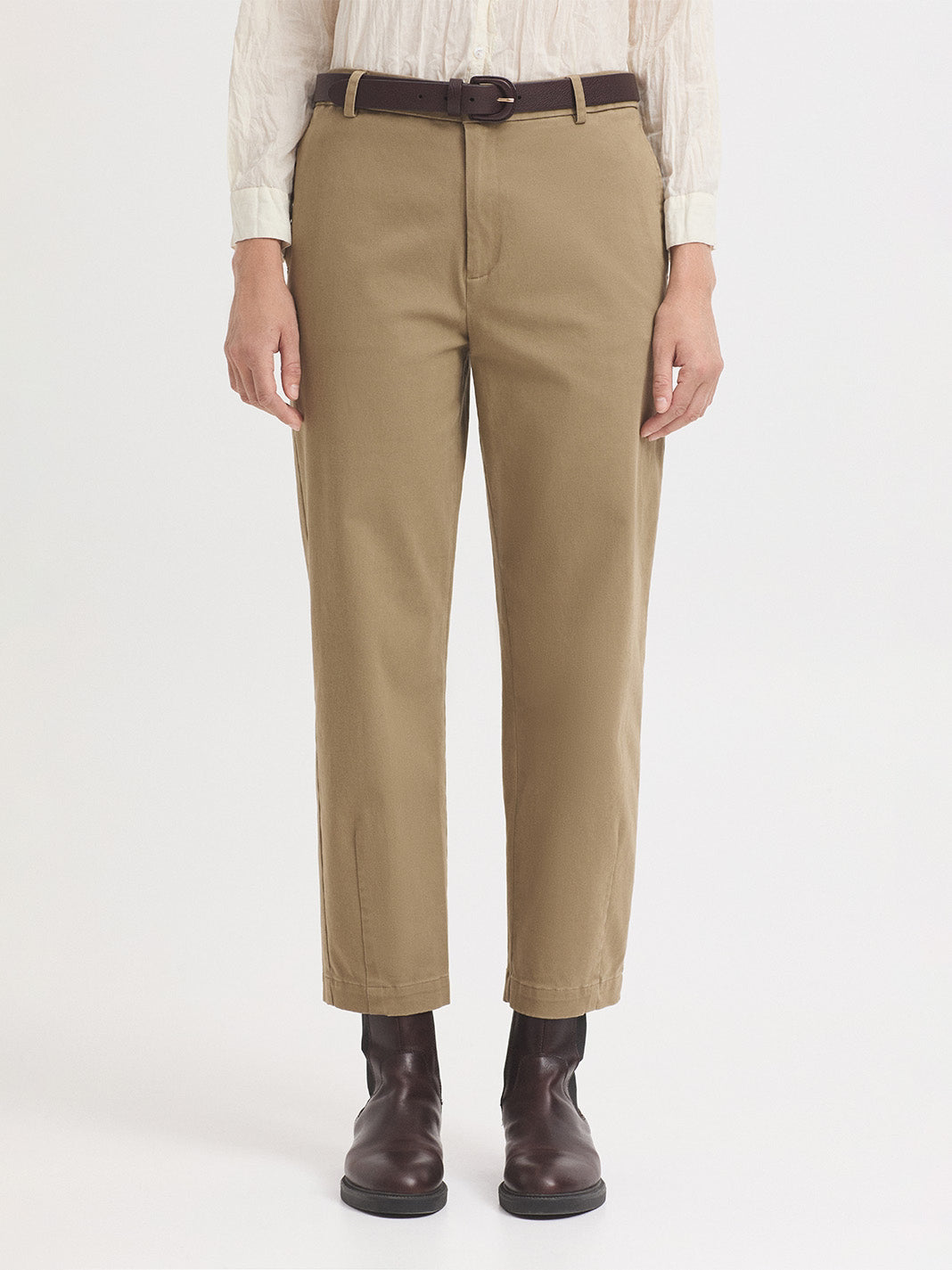 Chino stone color trousers in sustainable brushed cotton fabric, front fastening with zip and button, front slash pockets, patch pocket on the back, darts at the hem, barrel leg, 98% Cotton, 2% Elastane. 