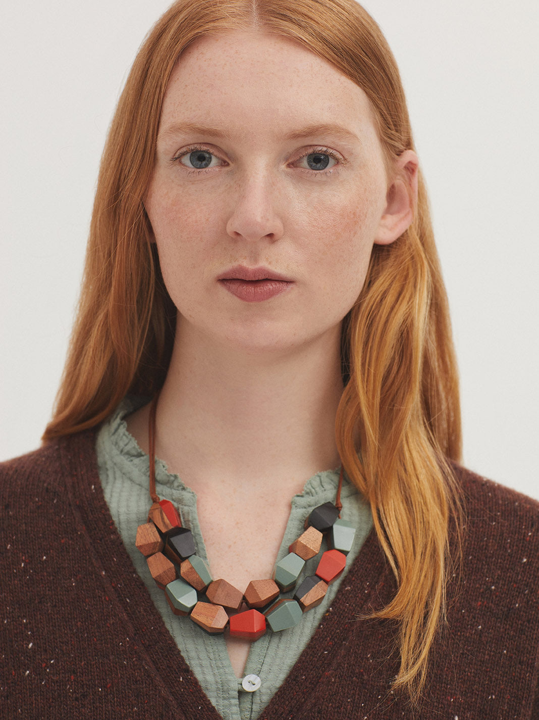 Double wood and resin necklace