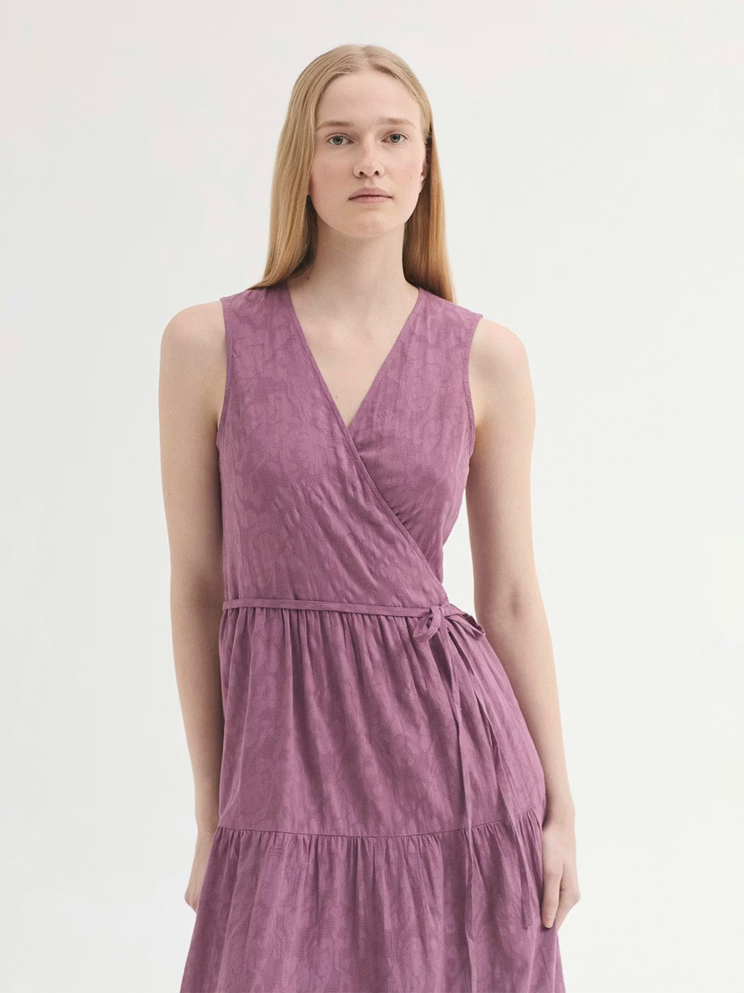 Jacquard dress with flowers Mauve