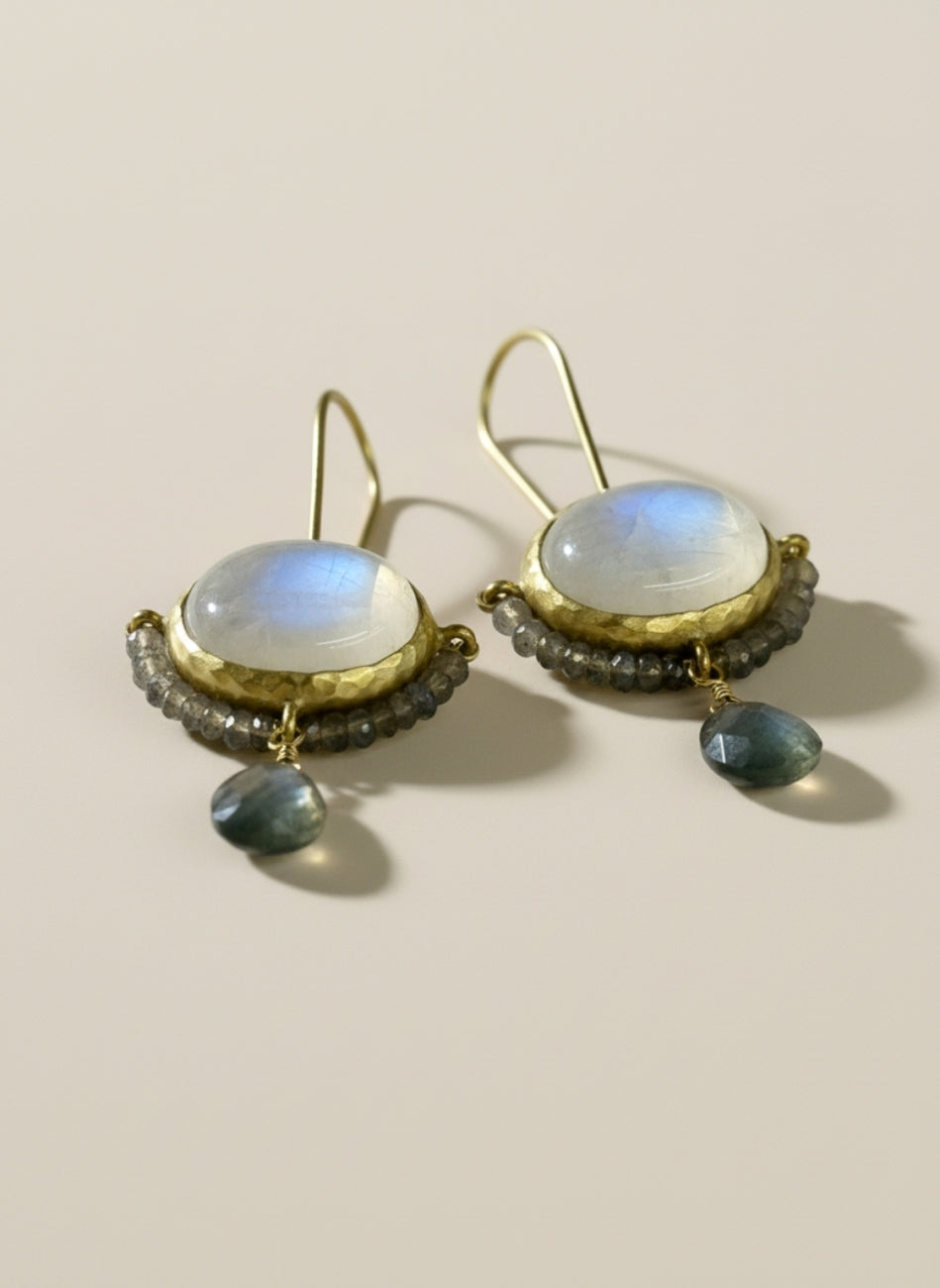 Labradorite earring White