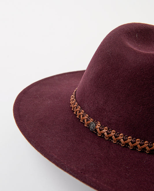 Classic brim hat Maroon