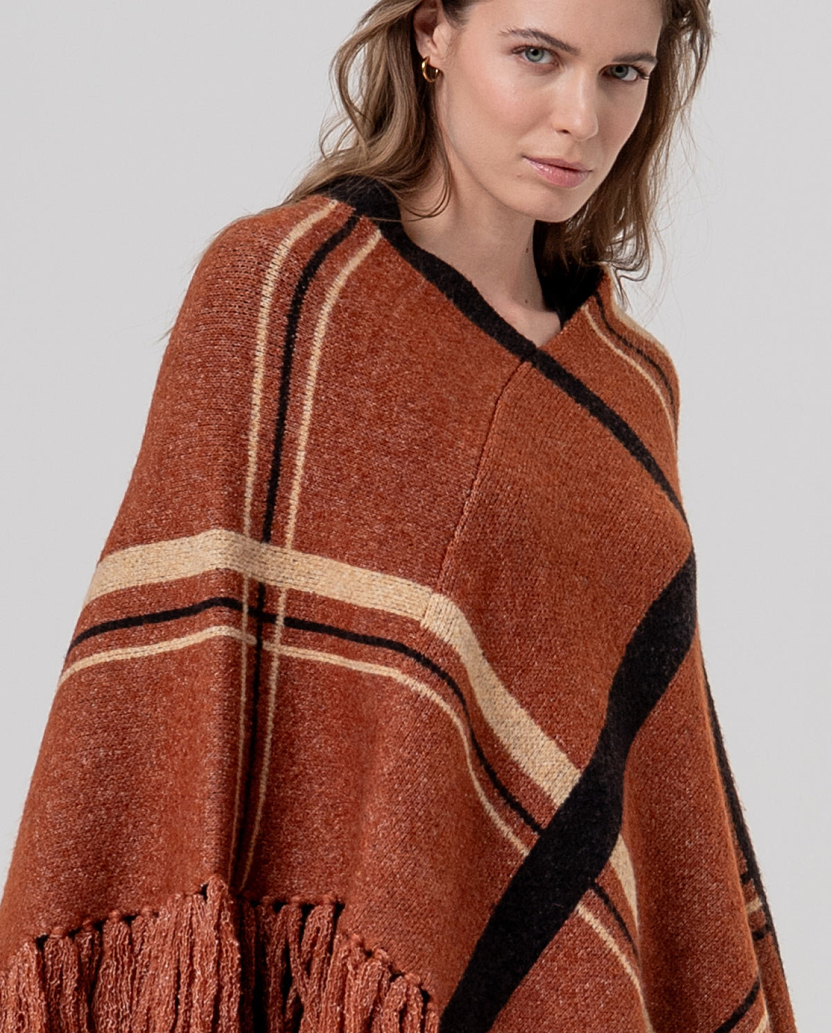 Fringed poncho Camel