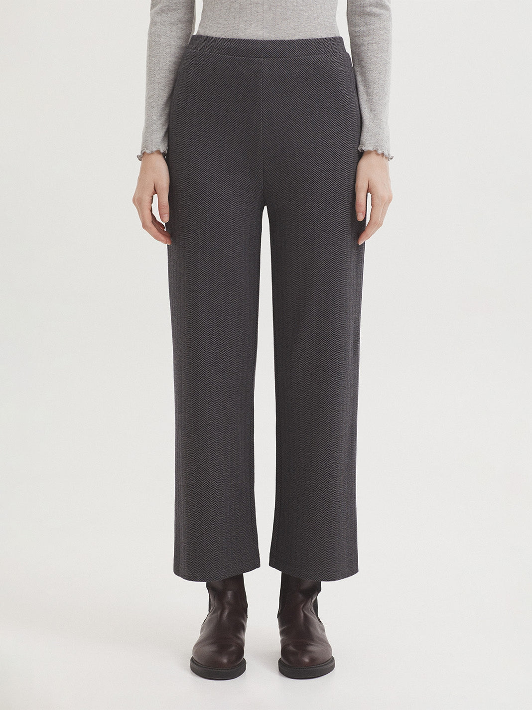 Circular herringbone jacquard trousers
