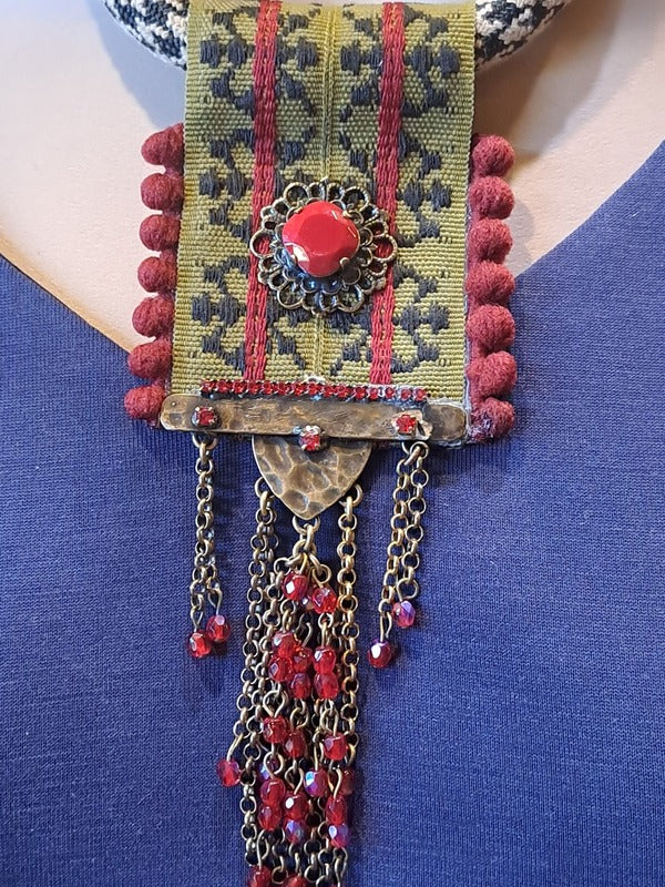 Necklace with embroidery fabric