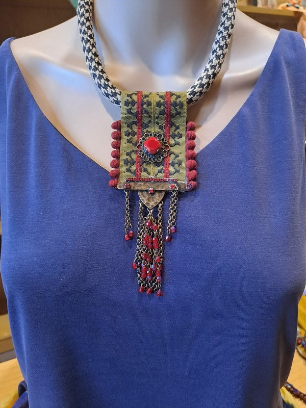 Necklace with embroidery fabric