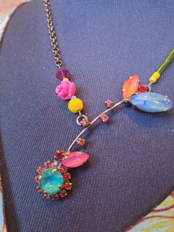 Necklace flower